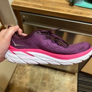 Hoka Clifton 8
